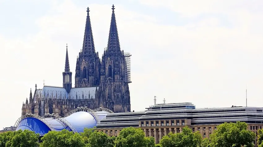 Köln’de Üniversite Okumak · Dream Big