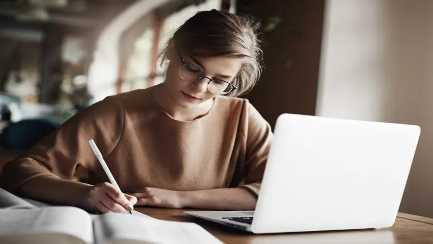 Eğitim Sektörünün Liderlerinden Essay Tavsiyeleri İle Üniversite Başvurunuzu Tamamlayın · Dream Big