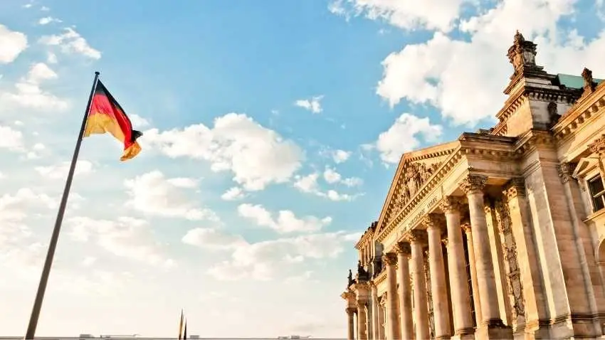 Almanya'nın En İyi Üniversiteleri · Dream Big