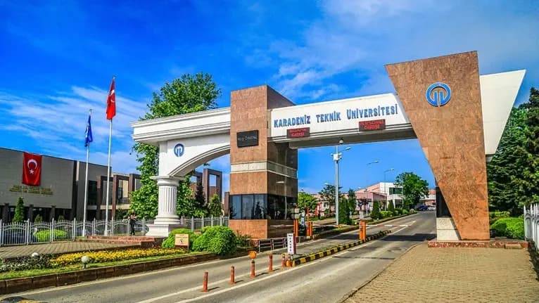 Karadeniz Teknik Üniversitesi 2024 Taban Puanları ve Başarı Sıralamaları · Dream Big