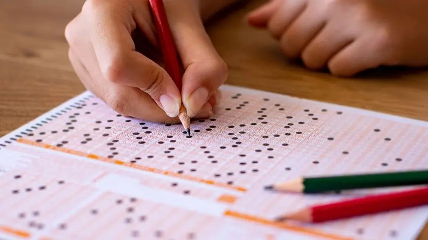2024 IELTS Sınavı Tarihleri ve Ücretleri · Dream Big
