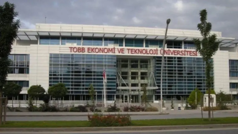 TOBB Üniversitesi 2024 Taban Puanları ve Başarı Sıralamaları · Dream Big