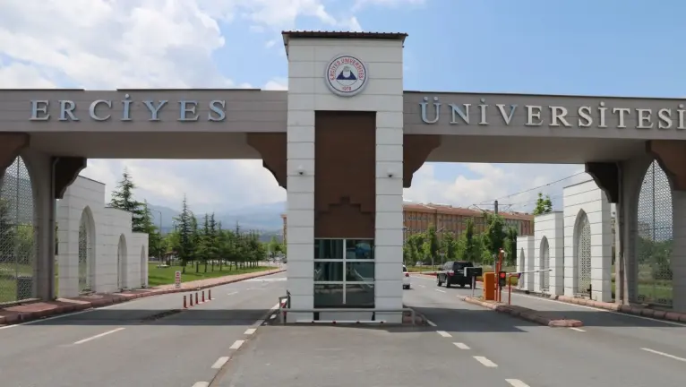Erciyes Üniversitesi 2023 Taban Puanları ve Başarı Sıralamaları · Dream Big