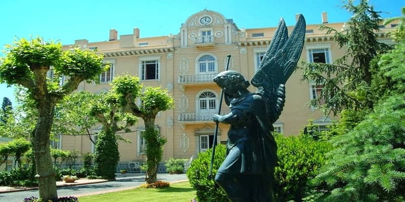 Saint Michel Fransız Lisesi