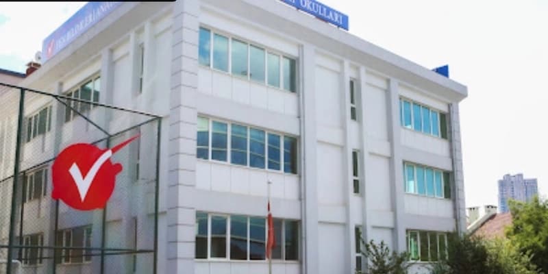 Özel Ümraniye Nazmi Arıkan Fen Bilimleri Anadolu Lisesi