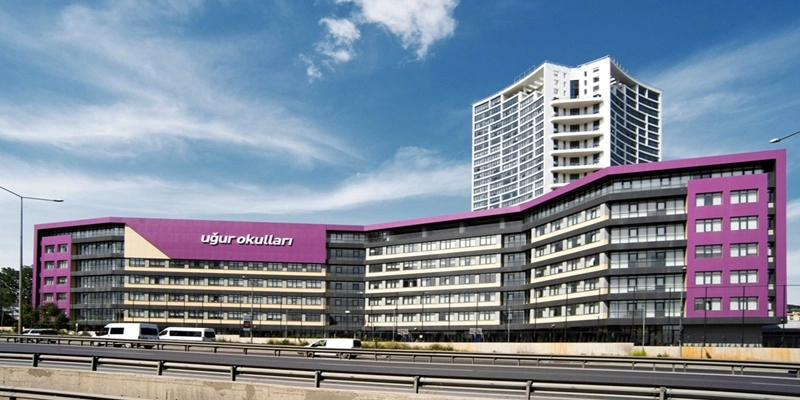 Uğur Okulları Kartal Kampüsü