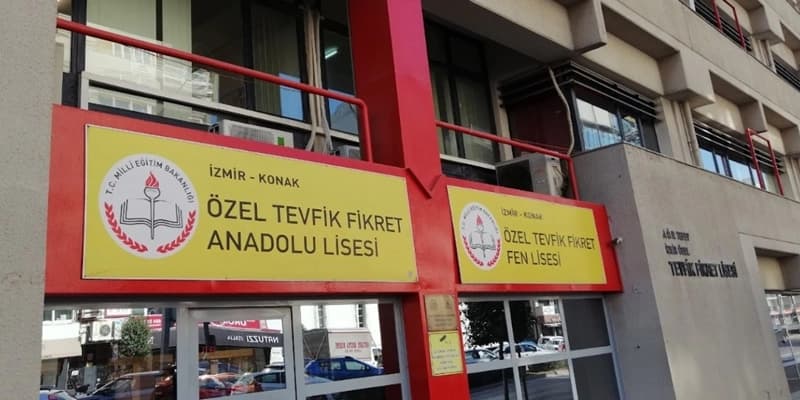 İzmir Özel Tevfik Fikret Lisesi