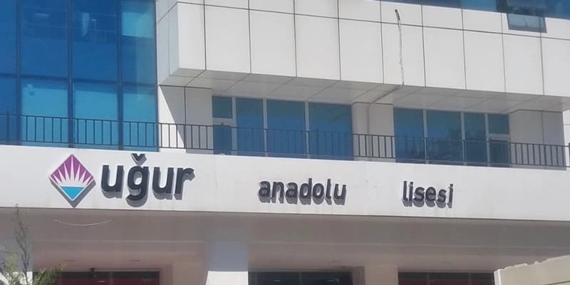 Maltepe Uğur Anadolu Lisesi